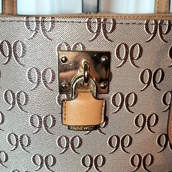 Pretty NINE WEST Beige/Brown Signature Print Floral Tote NICE!! - Picture 2 of 13